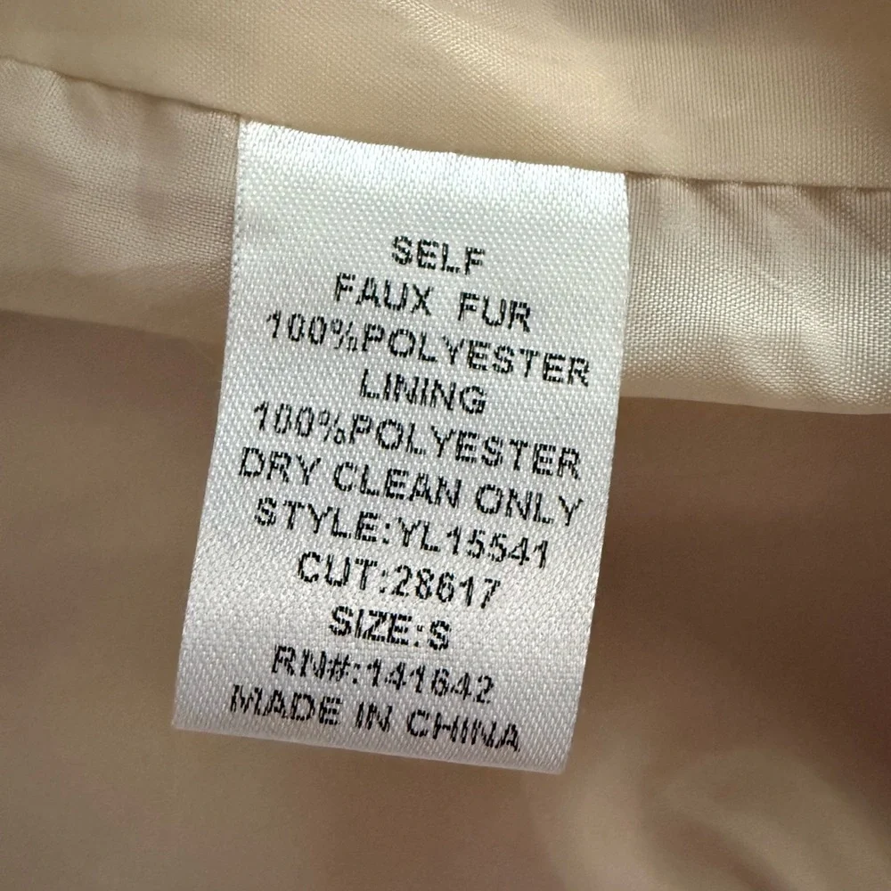 Women's Pale Pink Faux Fur Jacket - Picture 5 of 6